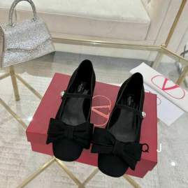 Picture of Valentino Shoes _SKUValentinosz35-40J110119968